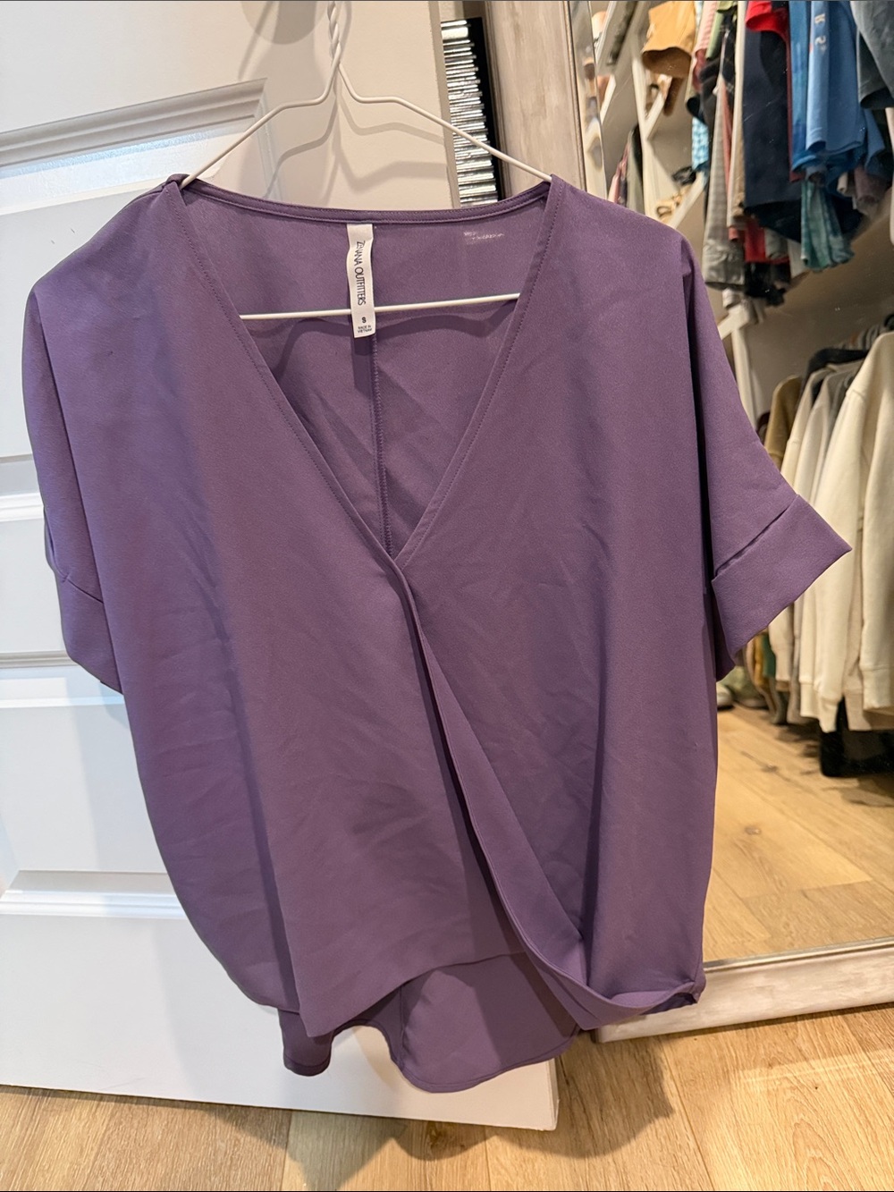 Zenana Outfitters Lavender V-Neck Short Sleeve Blouse